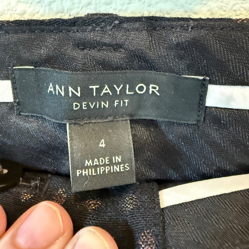 Ann Taylor Devin Fit Rose Gold Metallic Polka Dot Ankle Pants Size 4 Slim Office - Picture 4 of 12